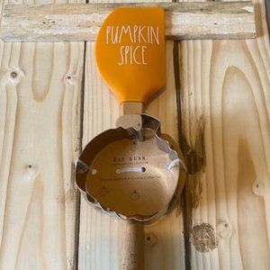 Rae Dunn Pumpkin Spice Spatula and Pumpkin Cookie Cutter Set